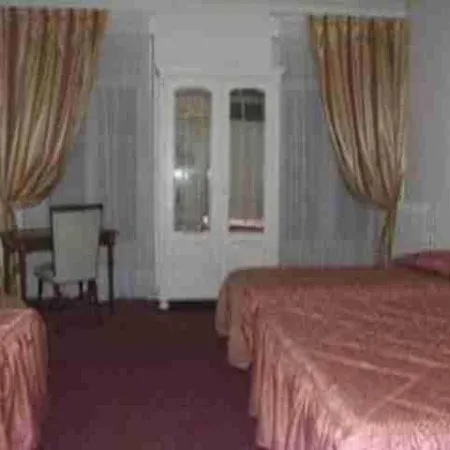 Arcantis Metropole 2* Châtel-Guyon